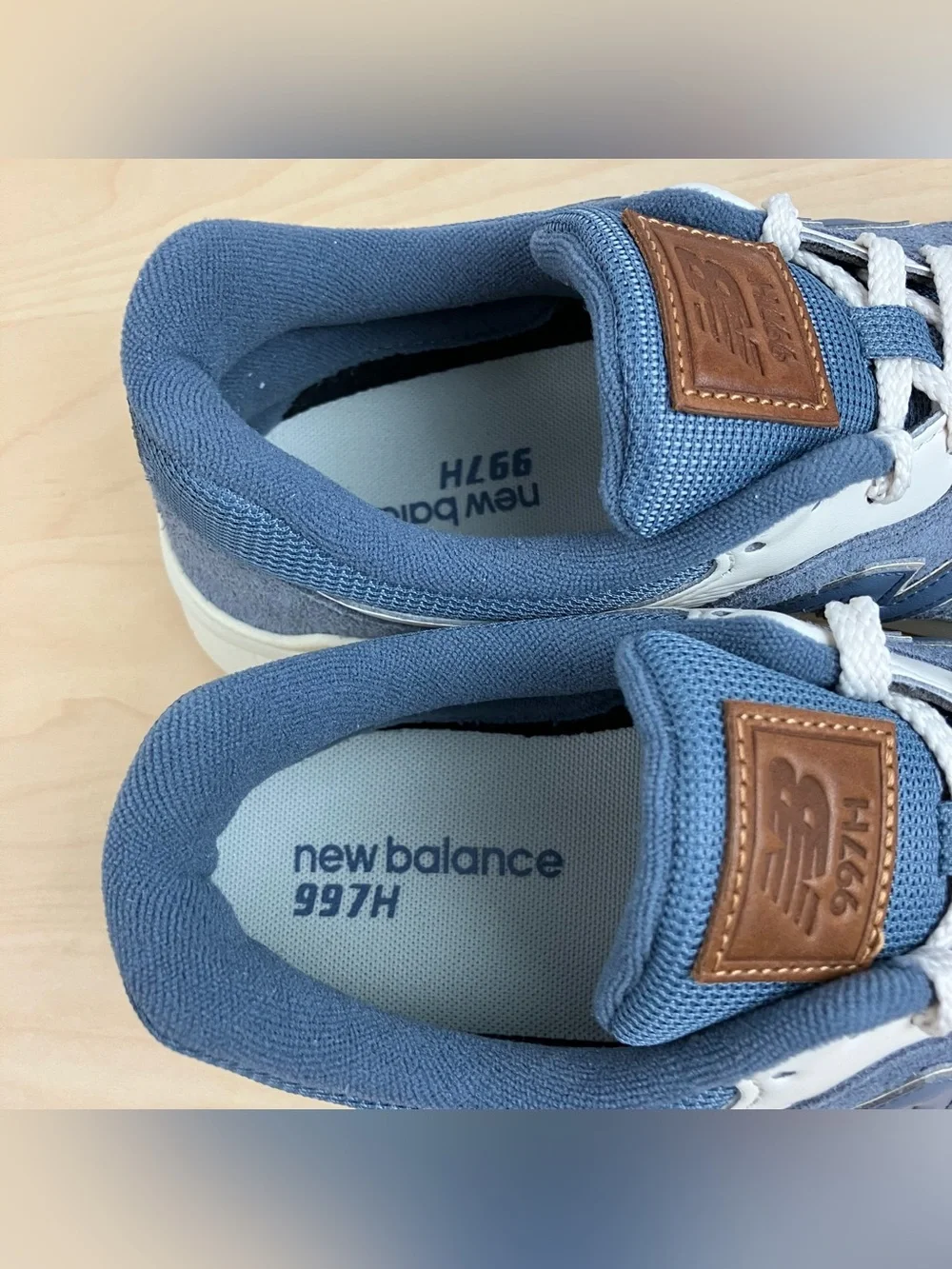 New Balance Men’s Size 8.0 D 997H Light Blue White Suede Athletic Shoes NWOT